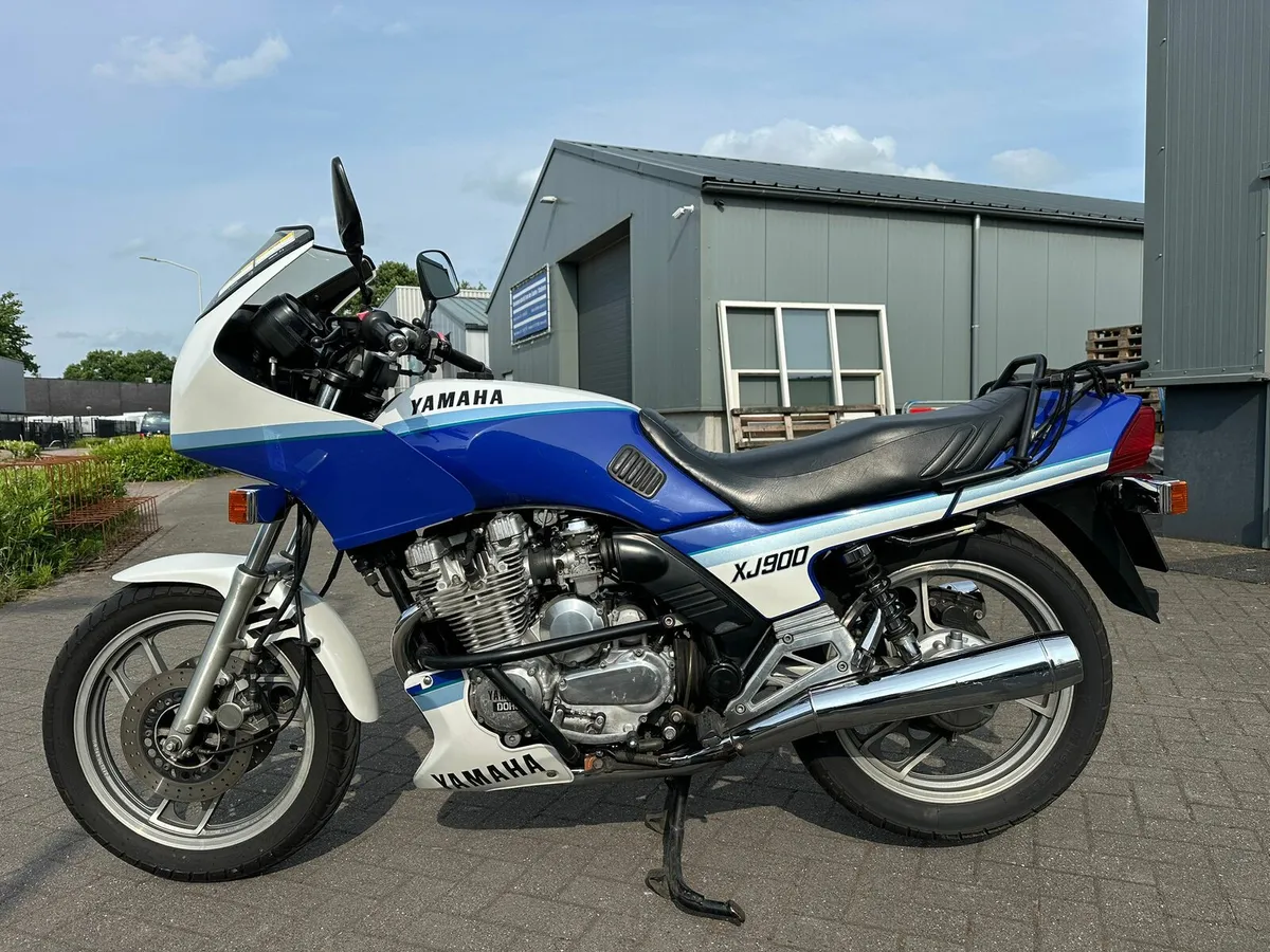 YAMAHA XJ900 1992 - Image 1