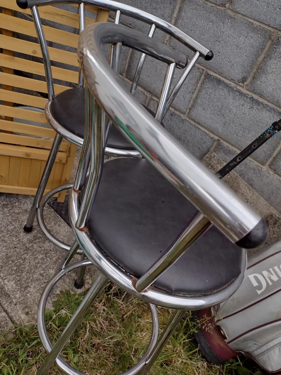 Kitchen bar stool - Image 1
