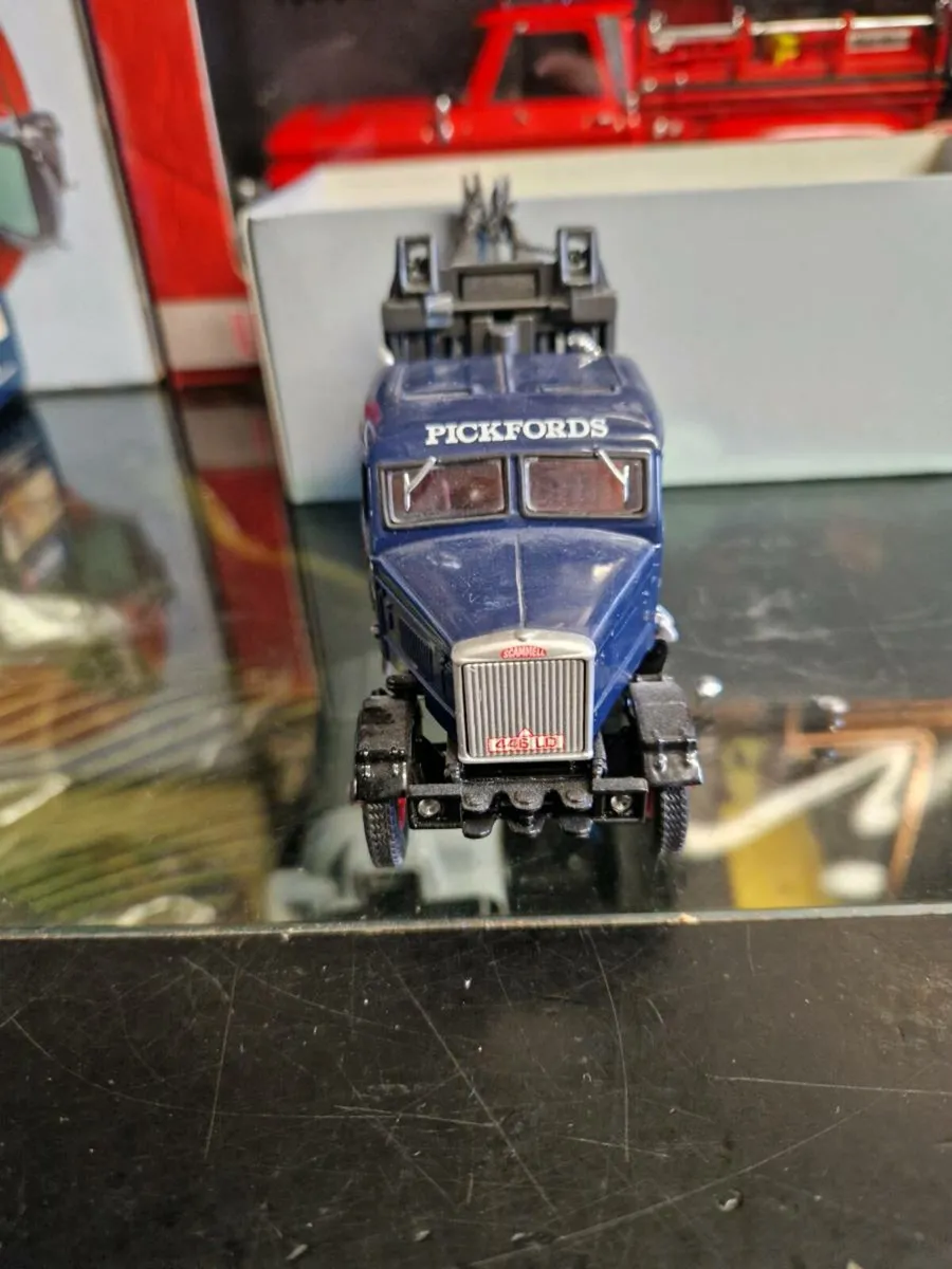 Corgi Pickfords Tow Truck Wrecker 1.50 - Image 4