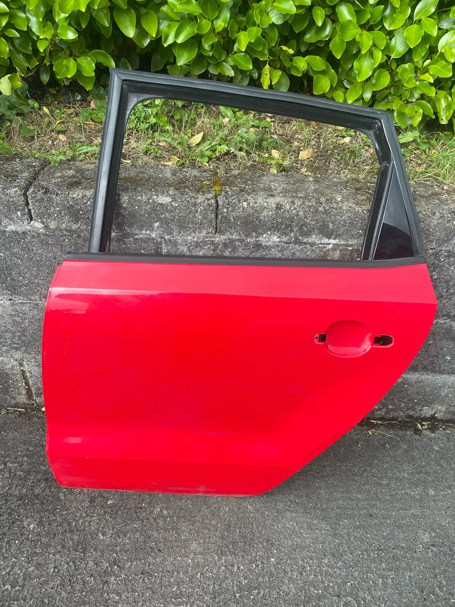 Vw  polo door