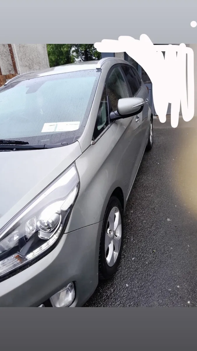 151 Kia Carens 7 seater - Image 3