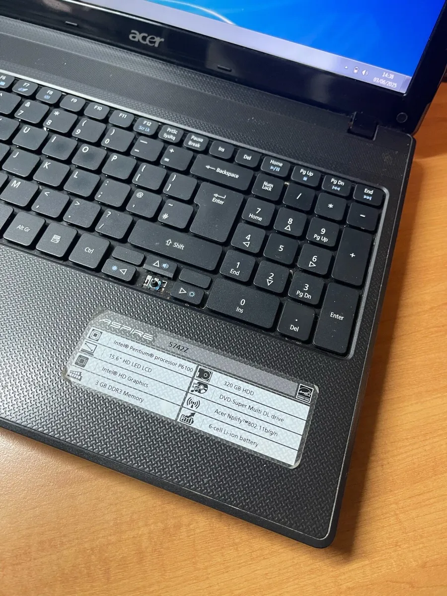 Acer laptop win 7 - Image 2