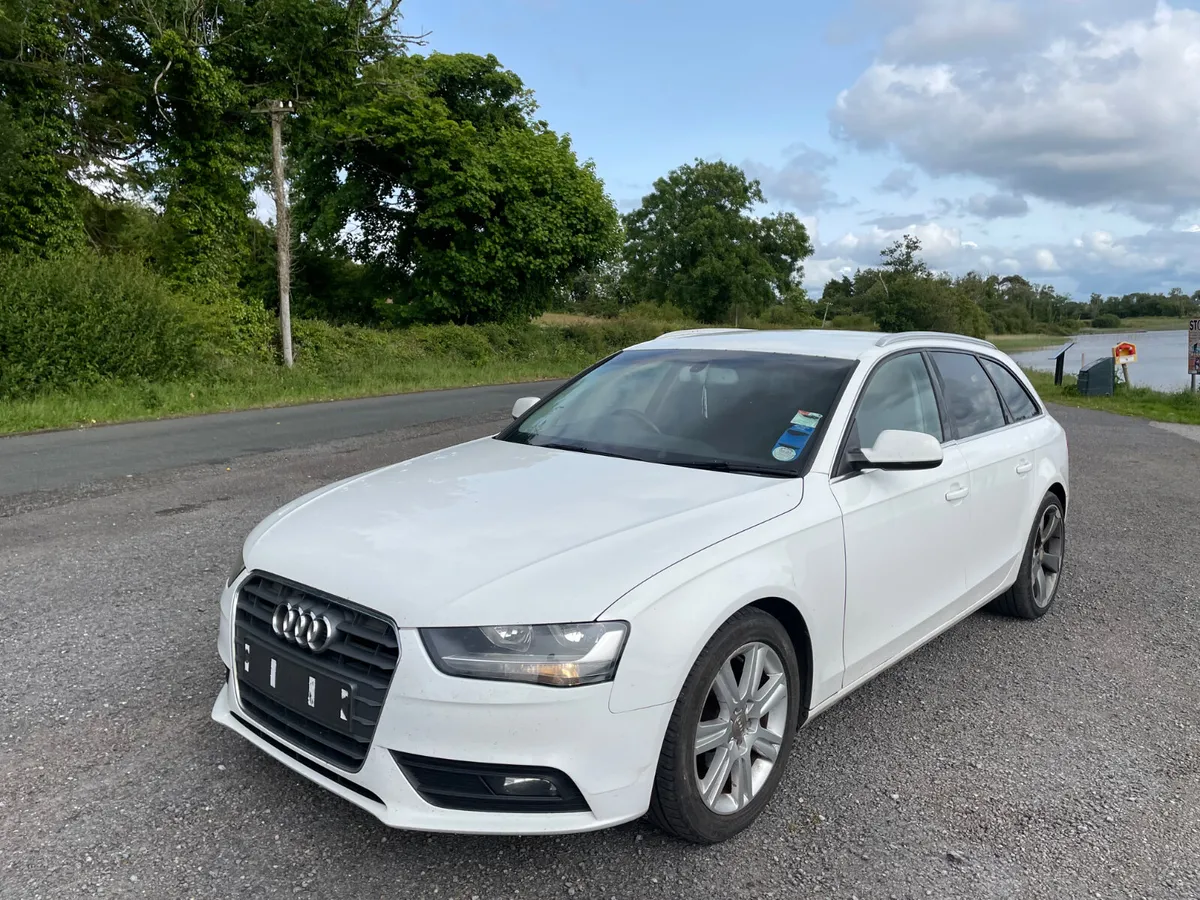 Audi a4 2.0 diesel estate 2013 in white - Image 3