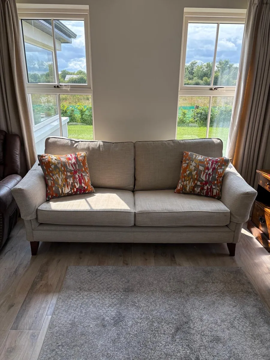 Couch - Image 1