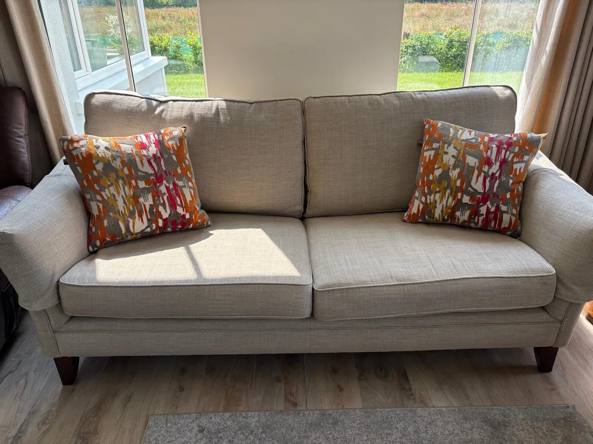 Couch - Image 3