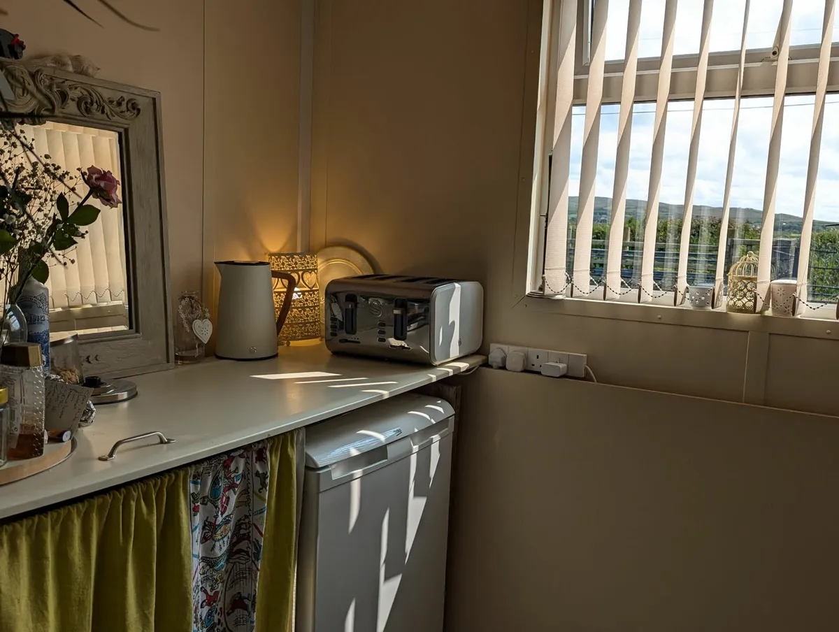 Cabin  living - Image 3