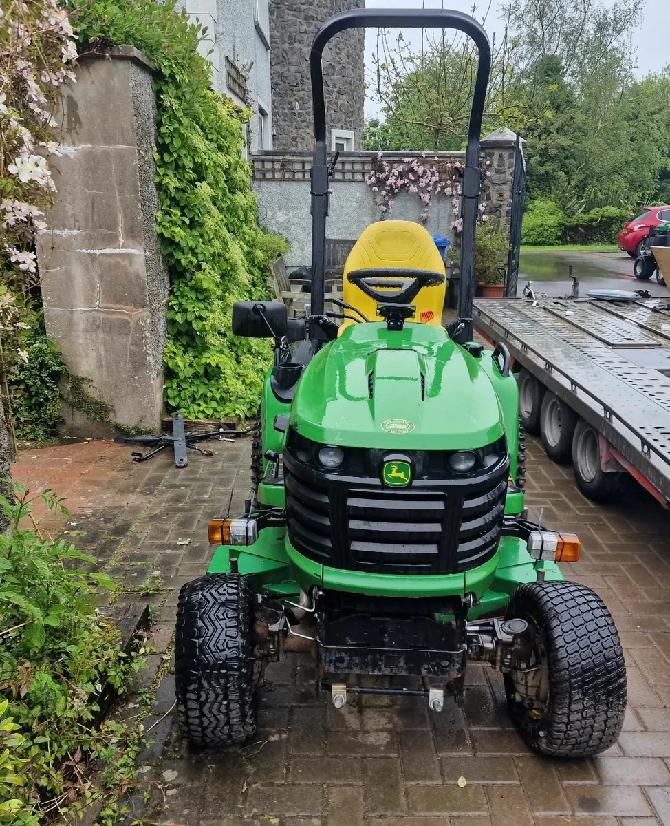 John Deere X758 ride on mower lawnmower - Image 4
