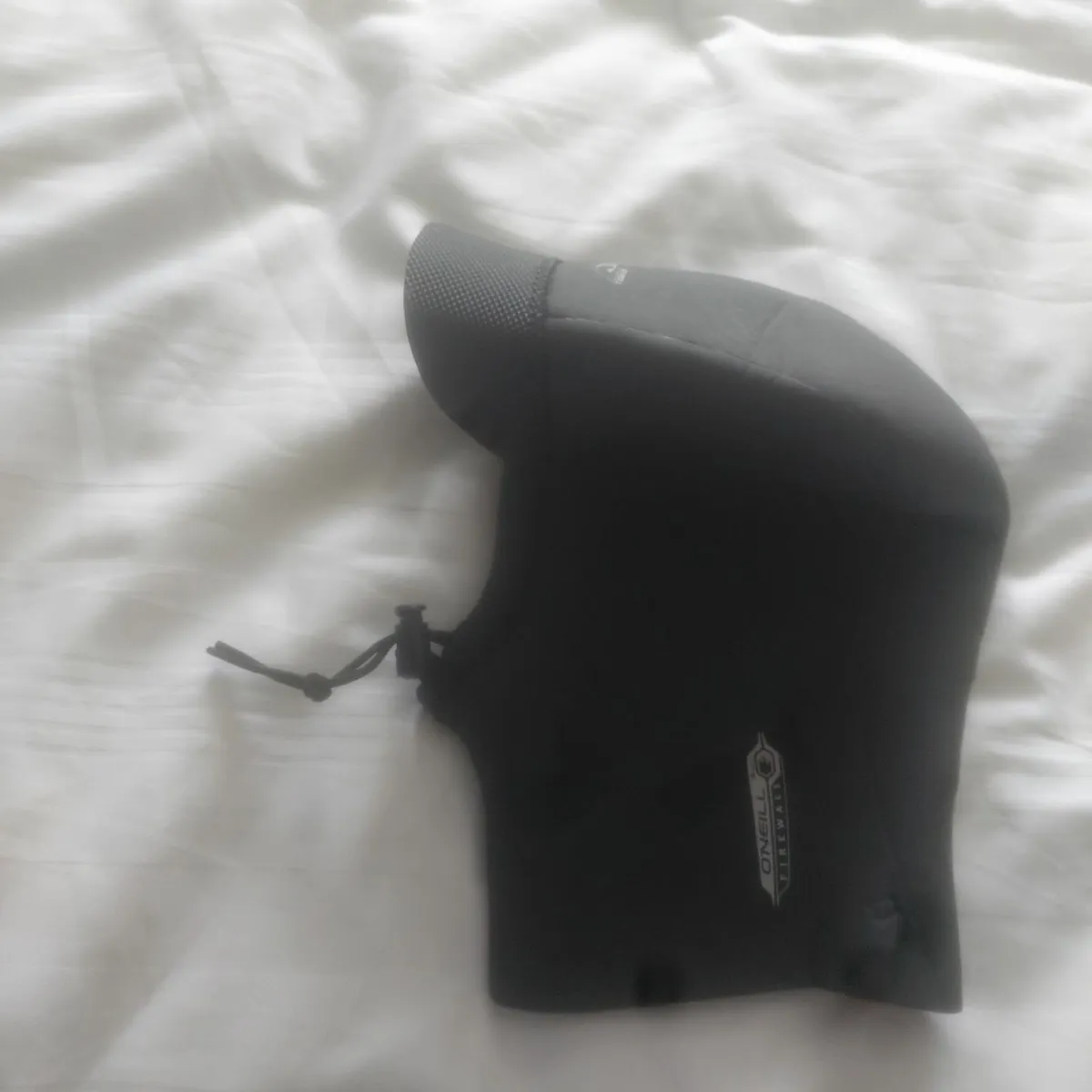 O Neill Wetsuit hood 3mm Youth 12 - Image 1