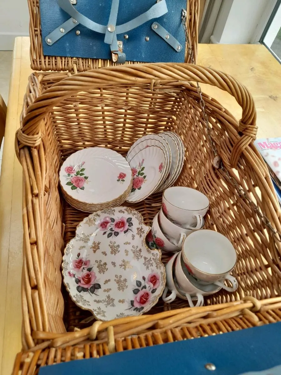 Picnic basket - Image 2