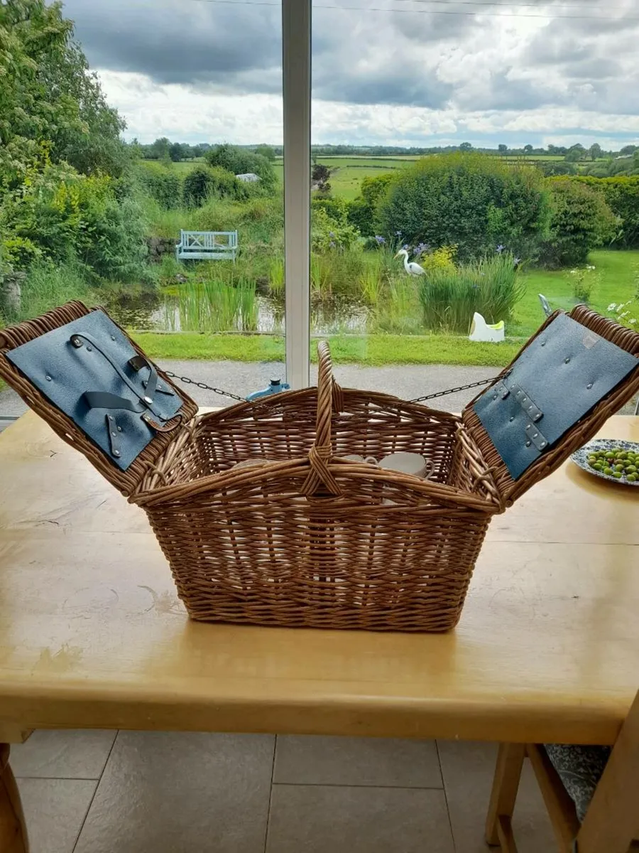 Picnic basket - Image 4