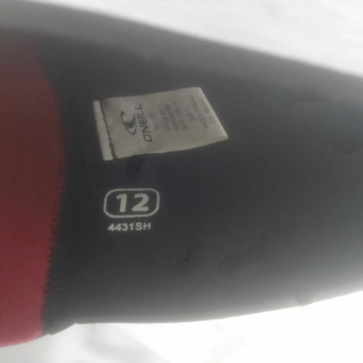 O Neill Wetsuit hood 3mm Youth 12 - Image 2