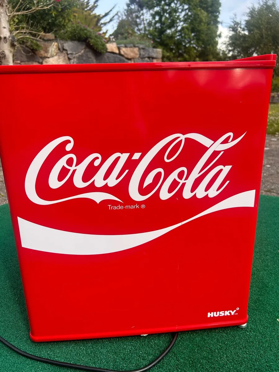 Mini Coca Cola fridge - Image 1