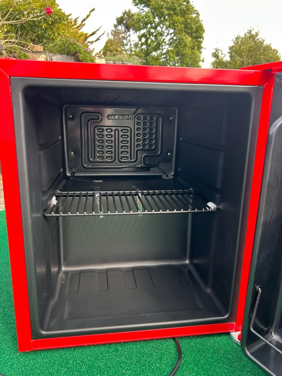 Mini Coca Cola fridge - Image 2