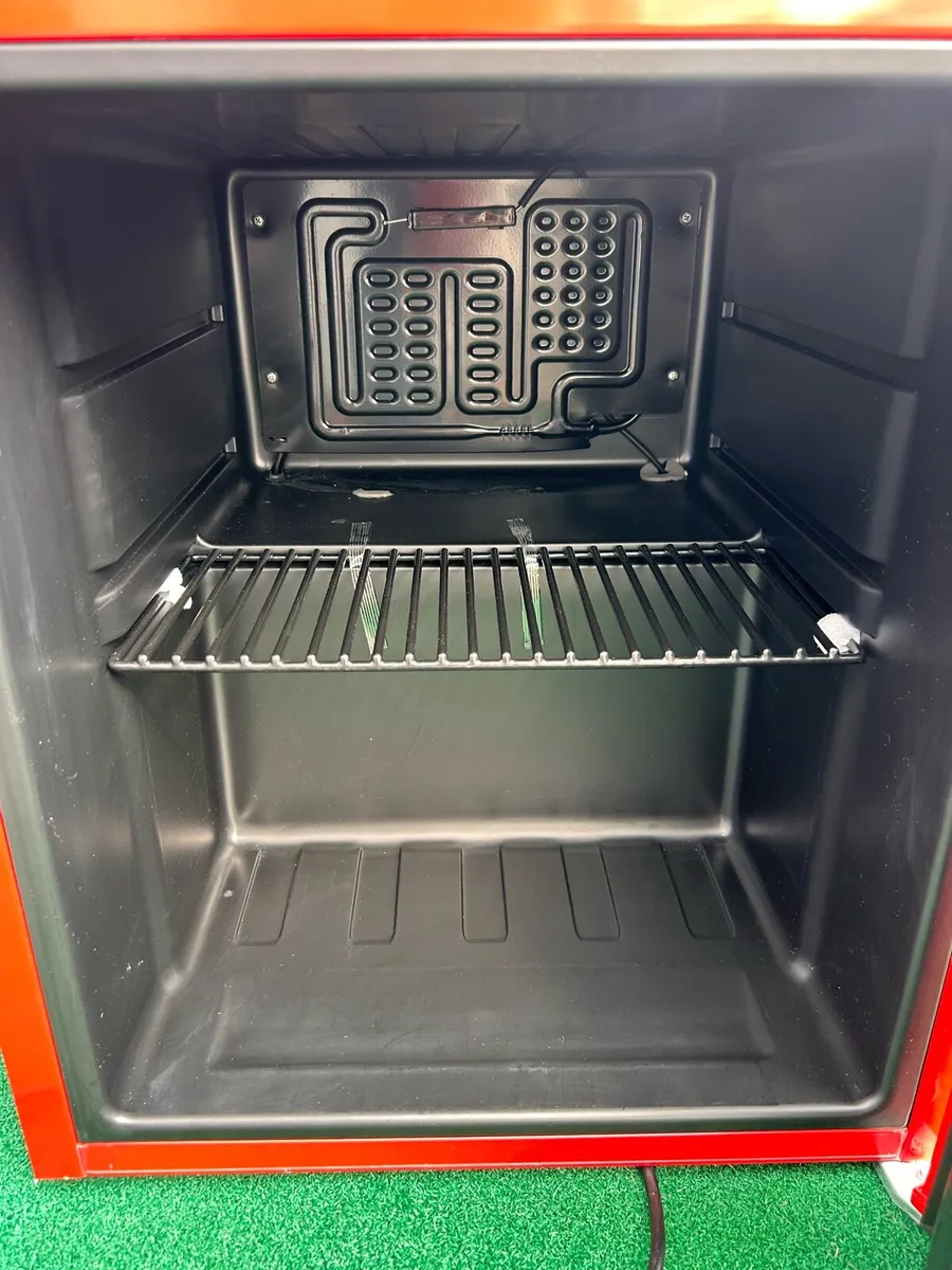 Mini Coca Cola fridge - Image 4