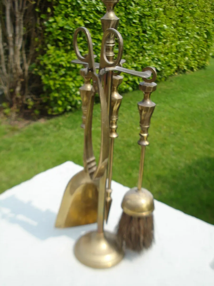BRASS COMPANION SET. 17 INCH. - Image 3