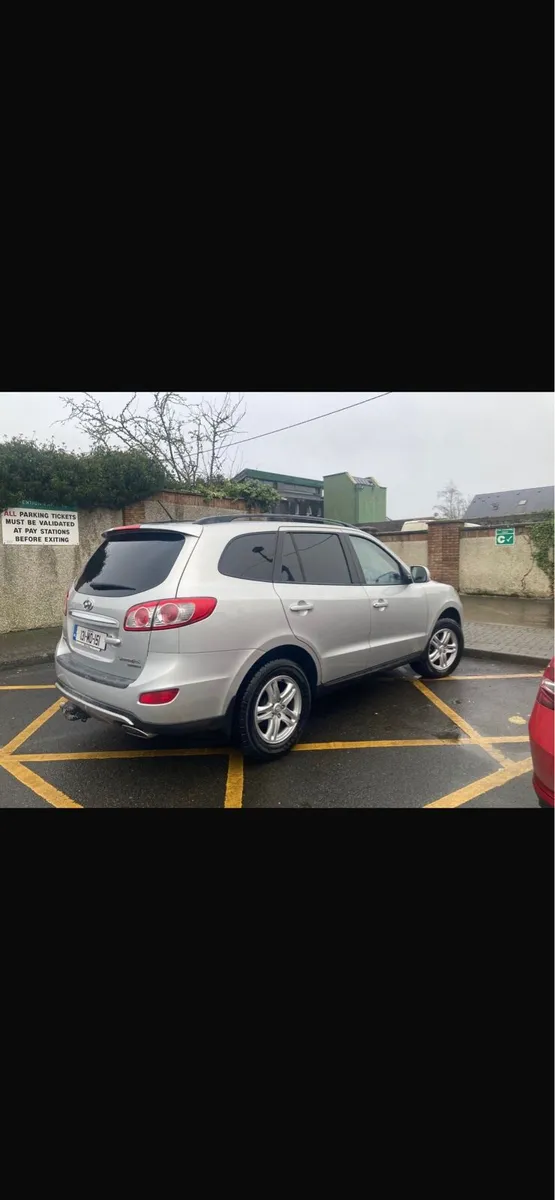 Hyundai Santa Fe - Image 3