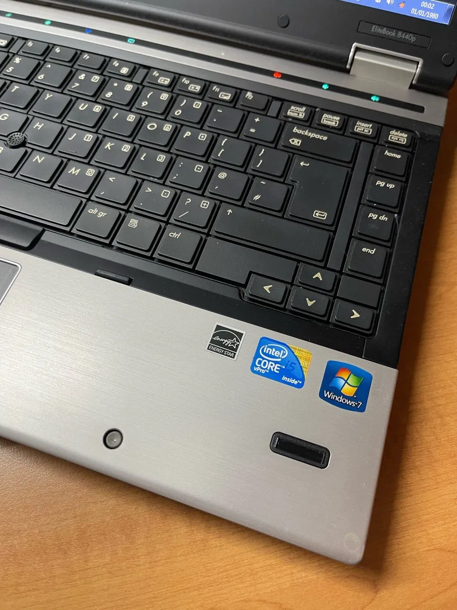 HP laptop - Image 2