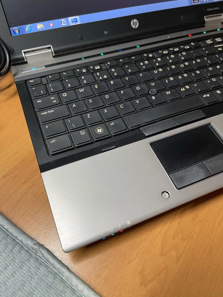 HP laptop - Image 3