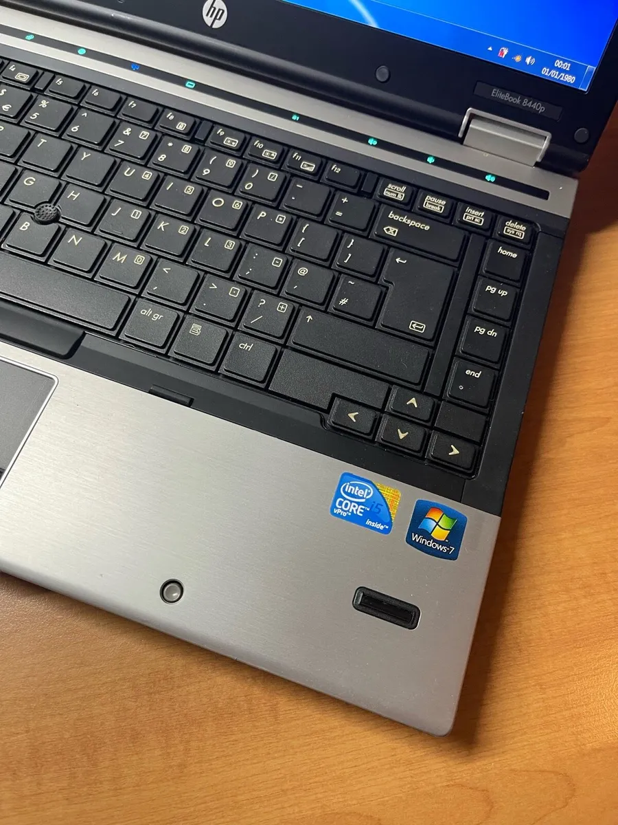 Hp laptop win 7 - Image 2