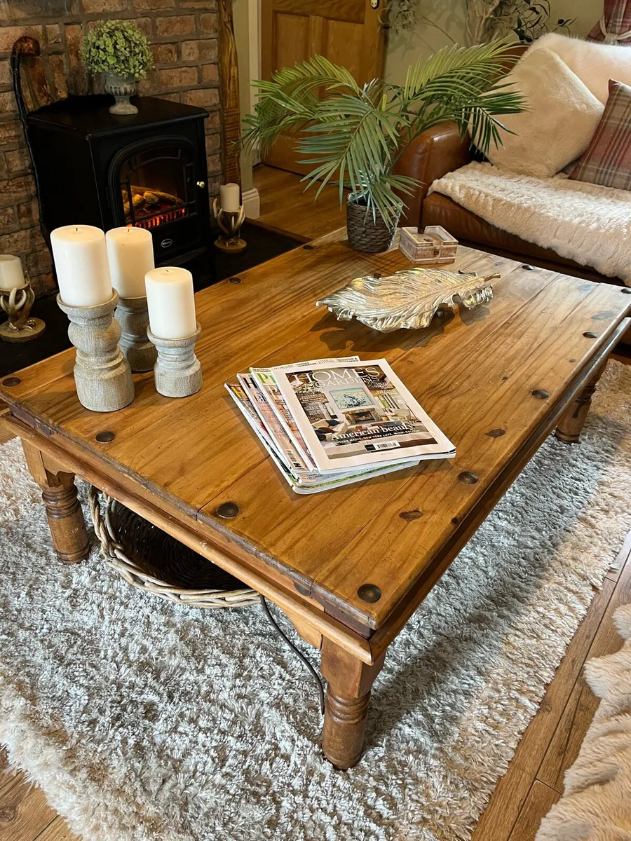 Coffee table - Image 1