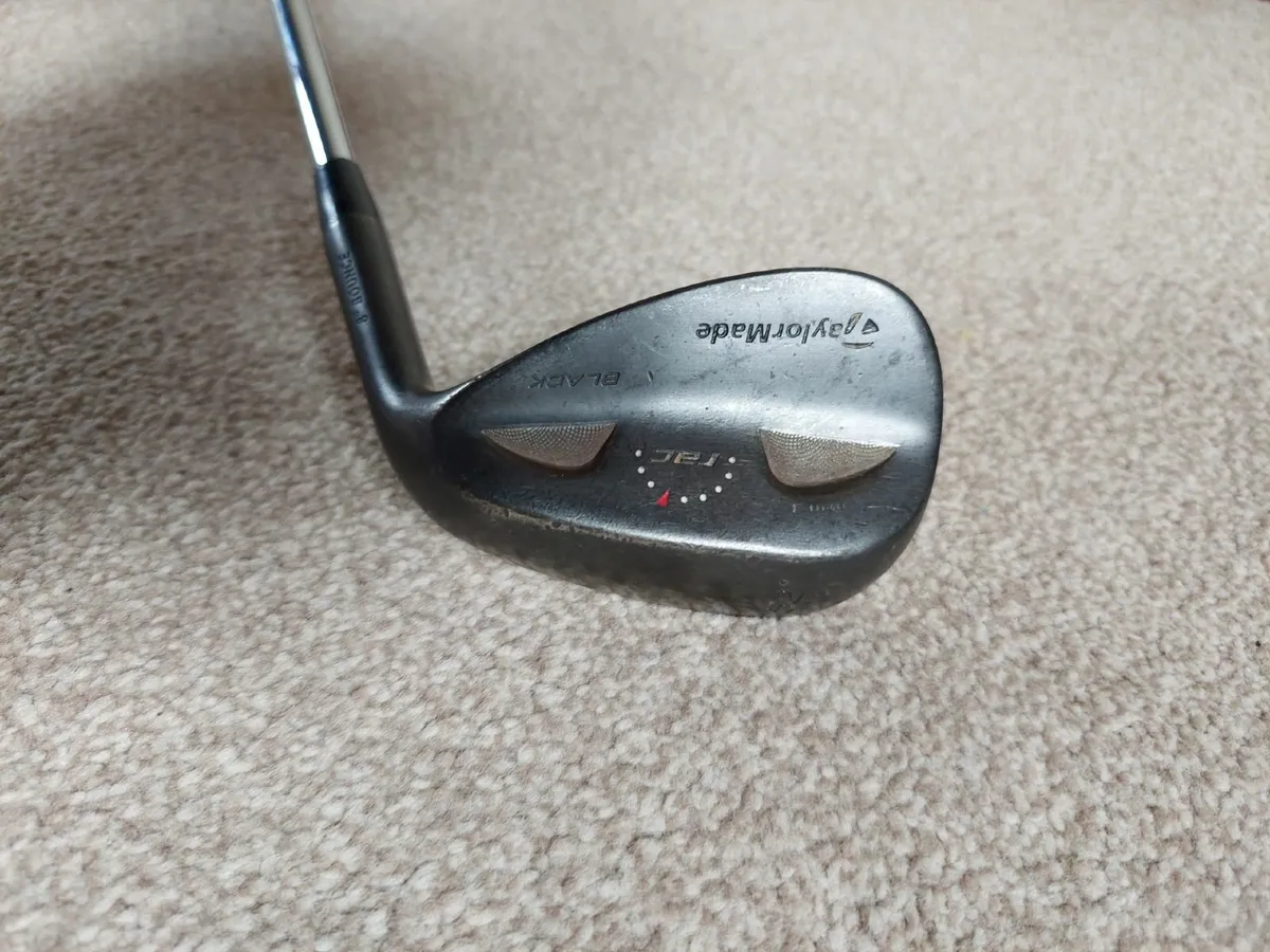 Taylormade 52 degree black wedge - Image 1