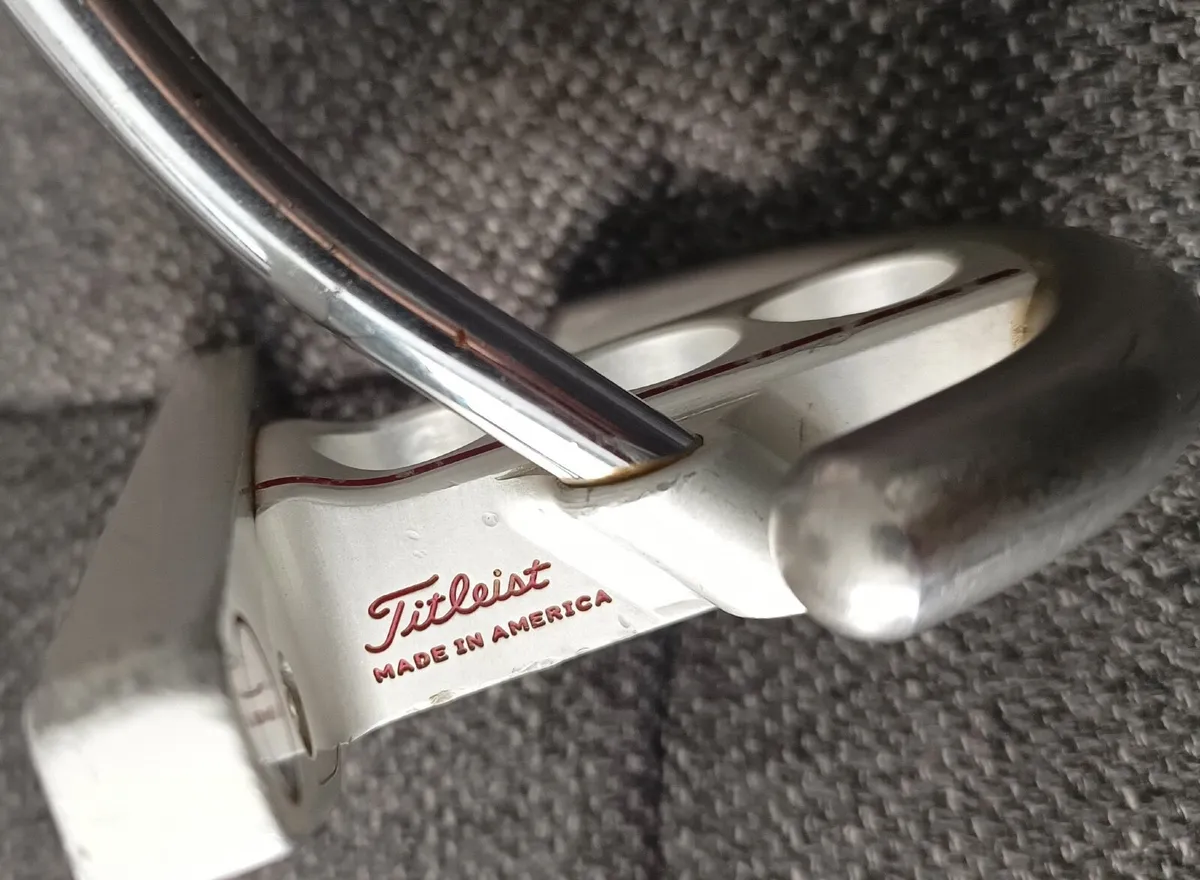 Scotty Cameron Futura Golf Putter - Image 1