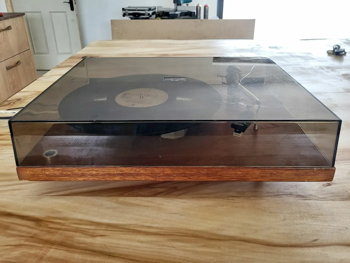 Amstrad Vintage Turntable - Image 1