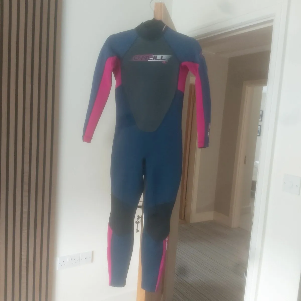 O Neill Youth (14) Reactor 3/2 Full Wetsuit - Image 1