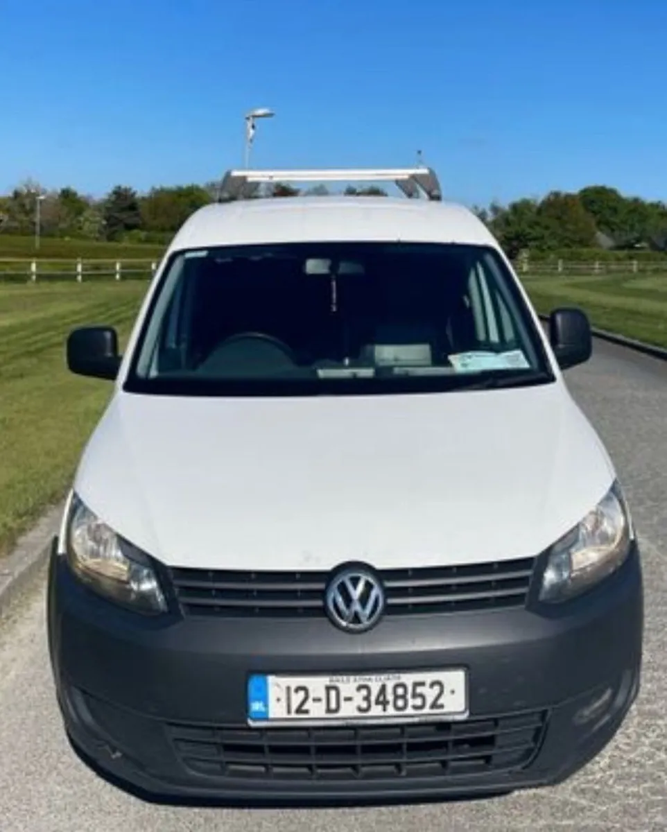 Volkswagen Caddy 2012 DOE 04/26 - Image 2