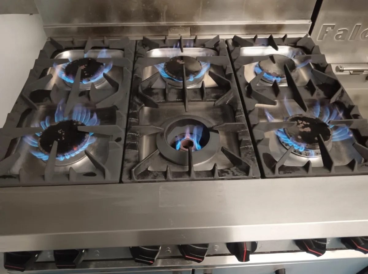 Falcon 6 Ring Cooker - Image 2