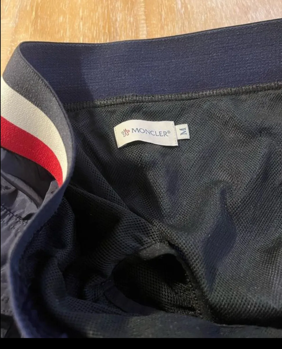 Moncler swim shorts men - Image 3
