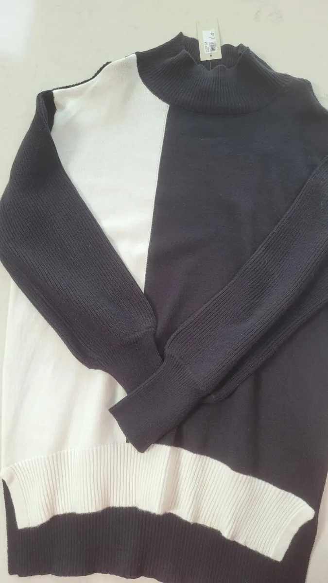 Jumper - Image 1