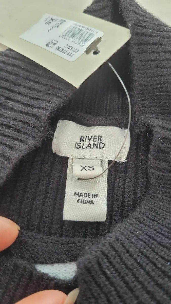 Jumper - Image 3