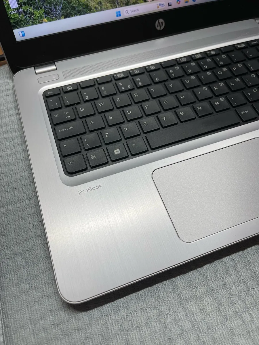 HP laptop win 11 - Image 3