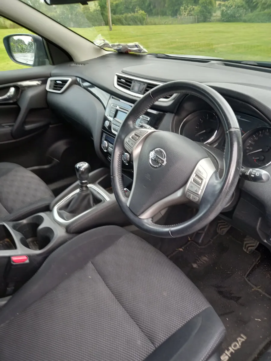 2016 Nissan Qashqai 1.2 Petrol - Image 4