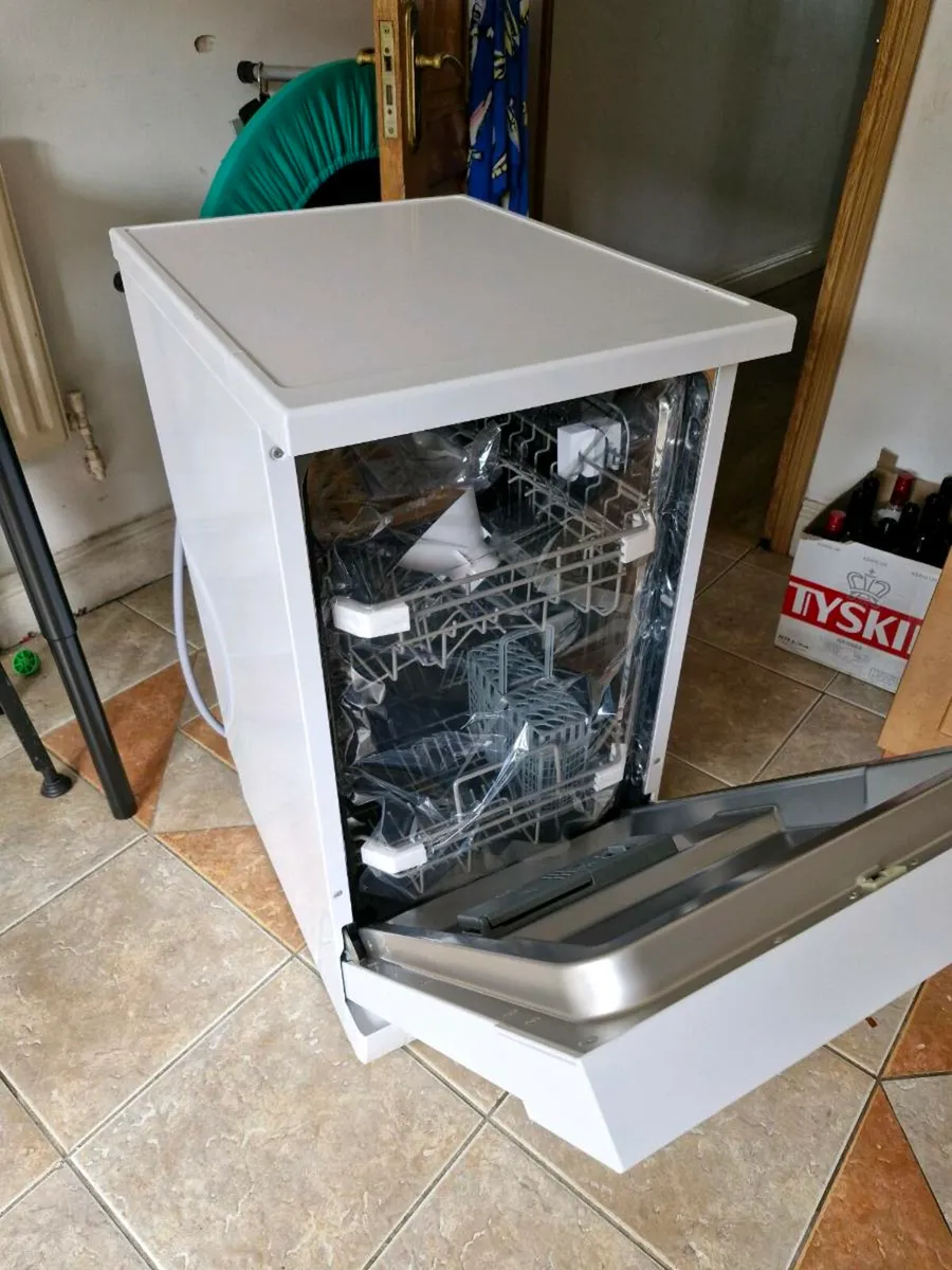 Dishwasher - Image 1