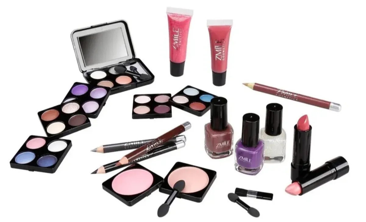 42pc Vanity Case  Beauty Cosmetic Set Travel Case - Image 3