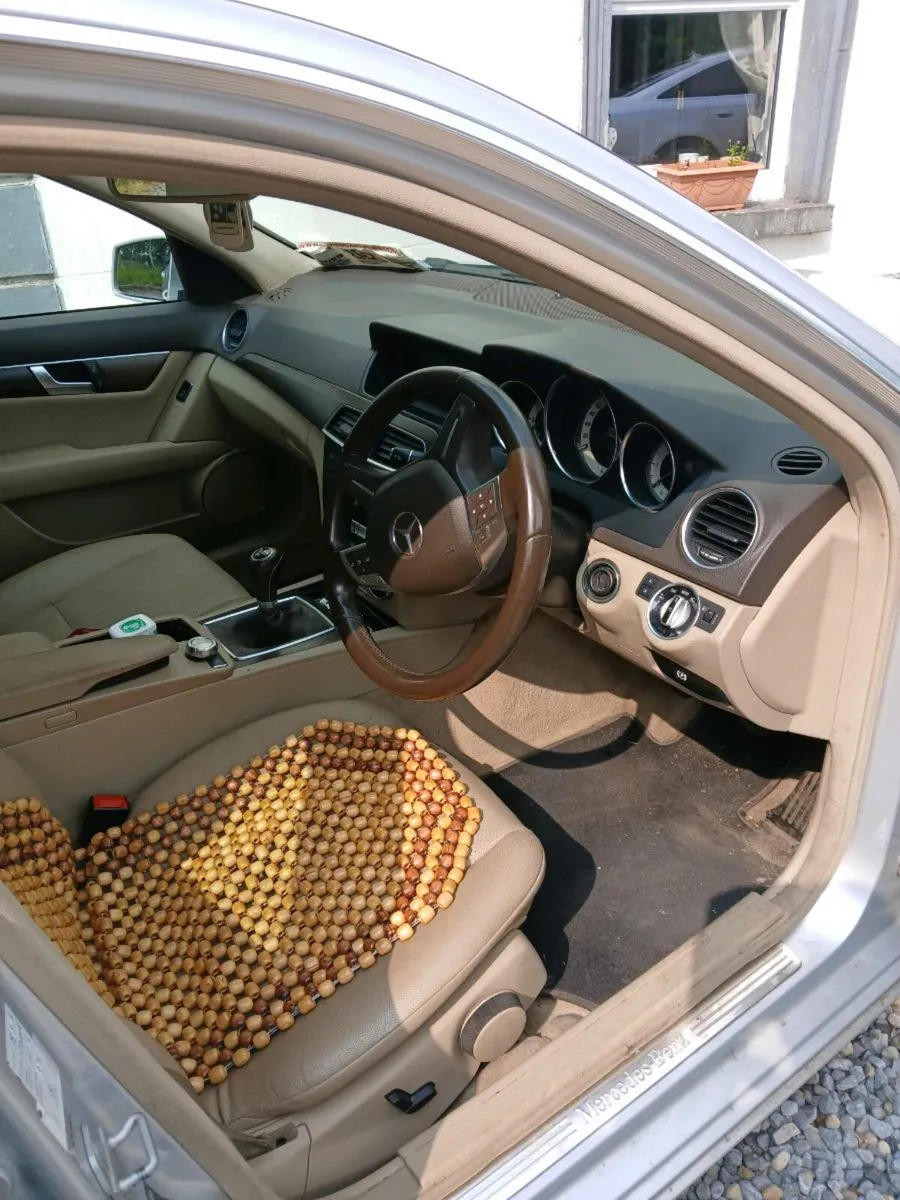Mercedes c class - Image 3