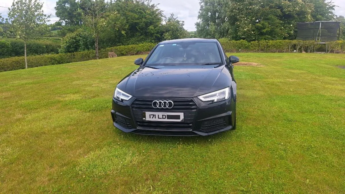 Audi A4 s line - Image 2