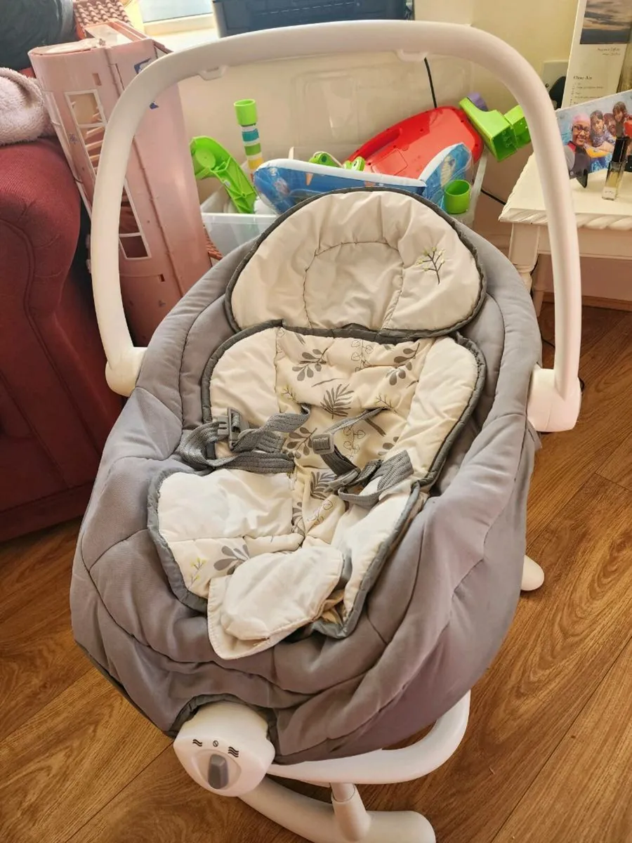 Baby rocker - Image 1