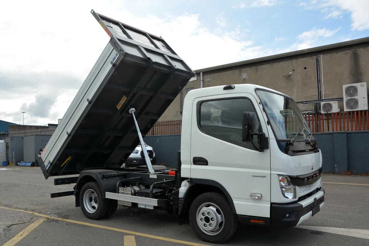 Canter twin wheel TIPPER HIRE 2-4 yrs + Service - Image 3