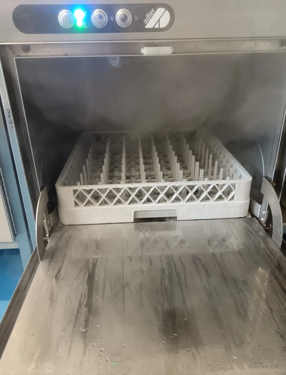 Adler Commercial Dishwasher - Image 2