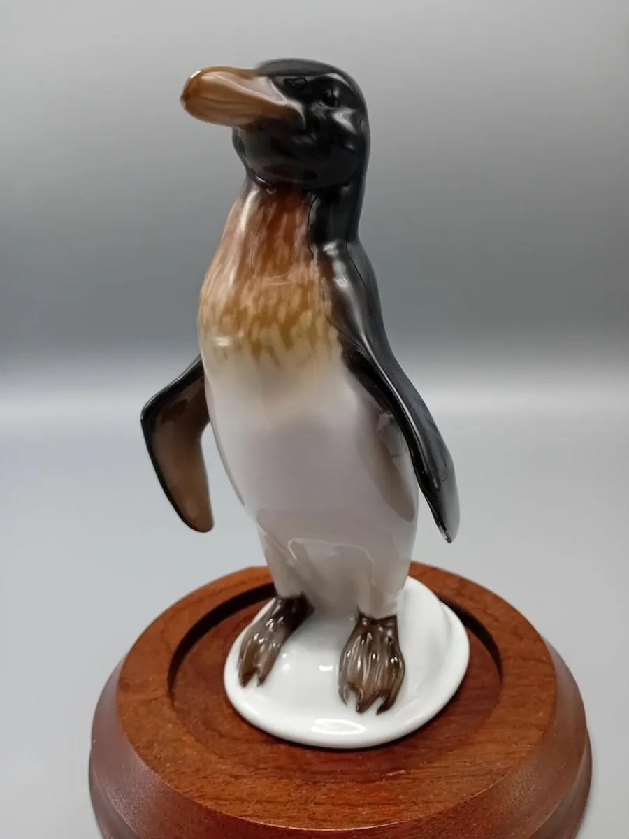 Rare Porcelain Rosenthal Artic Penguin figure - Image 4