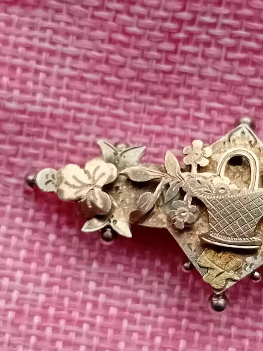 Antique Victorian Fully Hallmarked Silver Brooch - Image 1