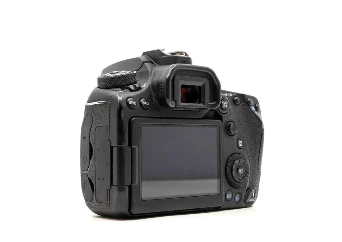 Canon 90D - Image 2