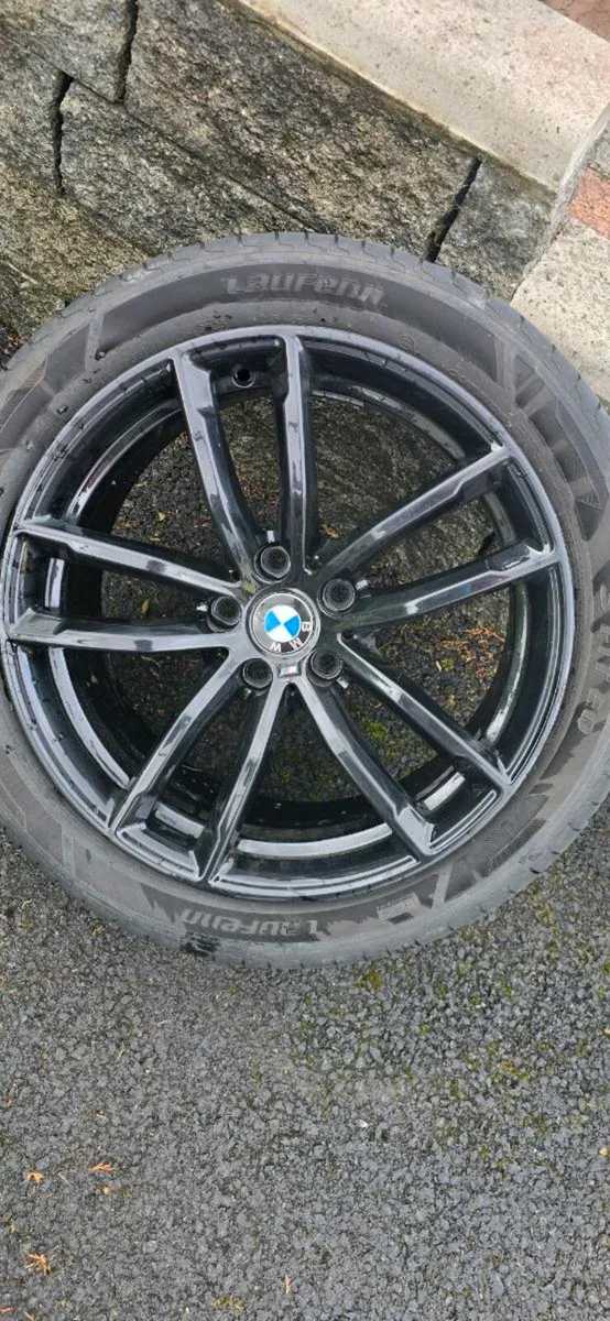 18 inch BMW Alloy wheels - Image 2