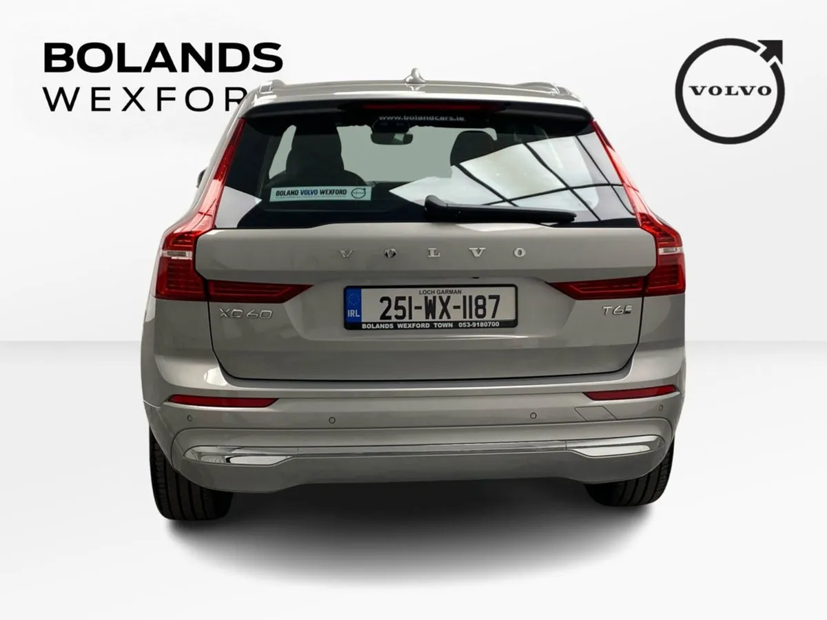 Volvo XC60 T6 AWD Phev Plus Bright - Image 4