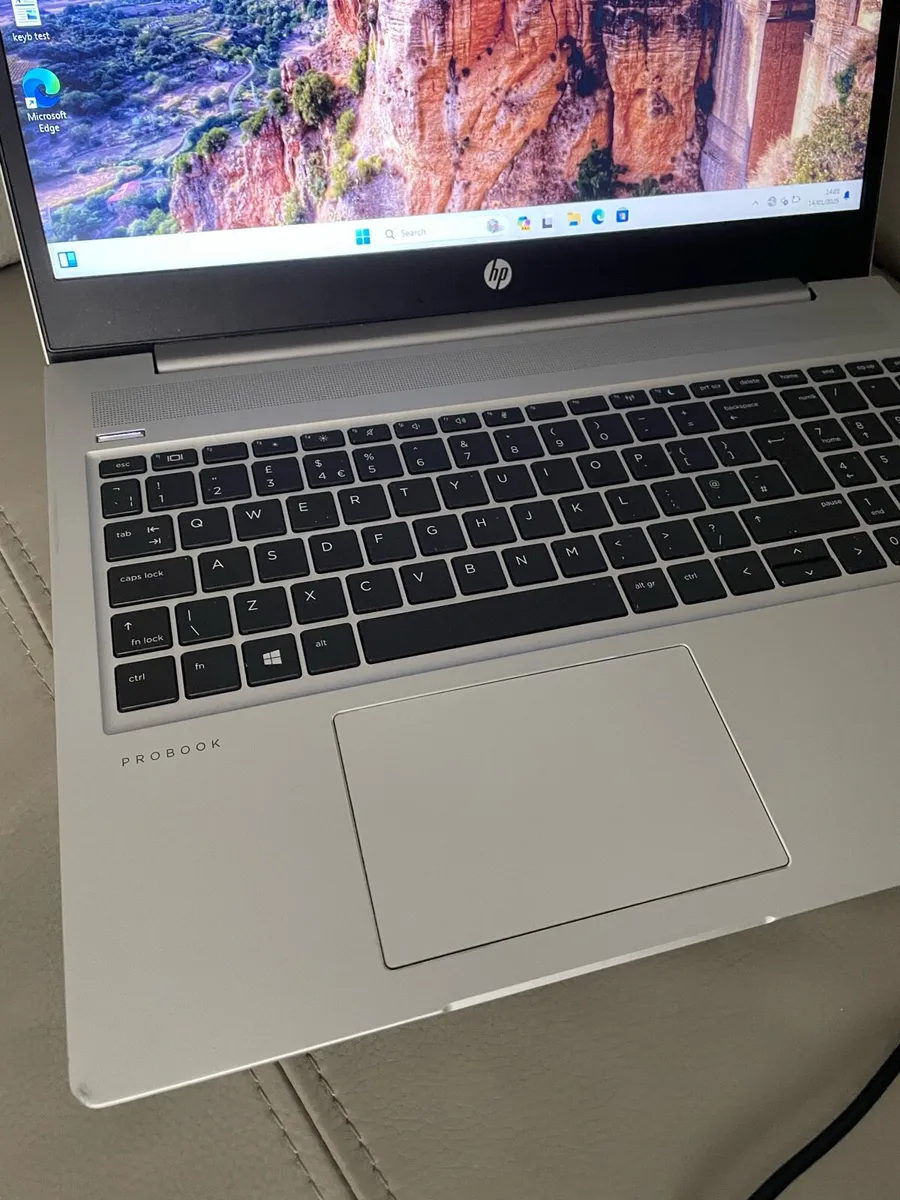 Hp laptop i5 32gb 1TB SSD - Image 3