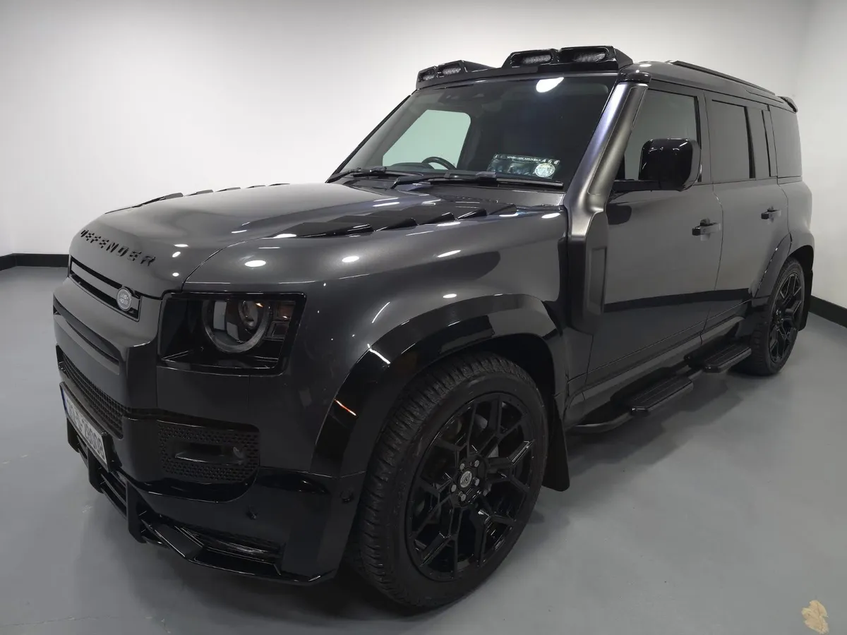 Land Rover Defender 110 D300 HSE - Image 3