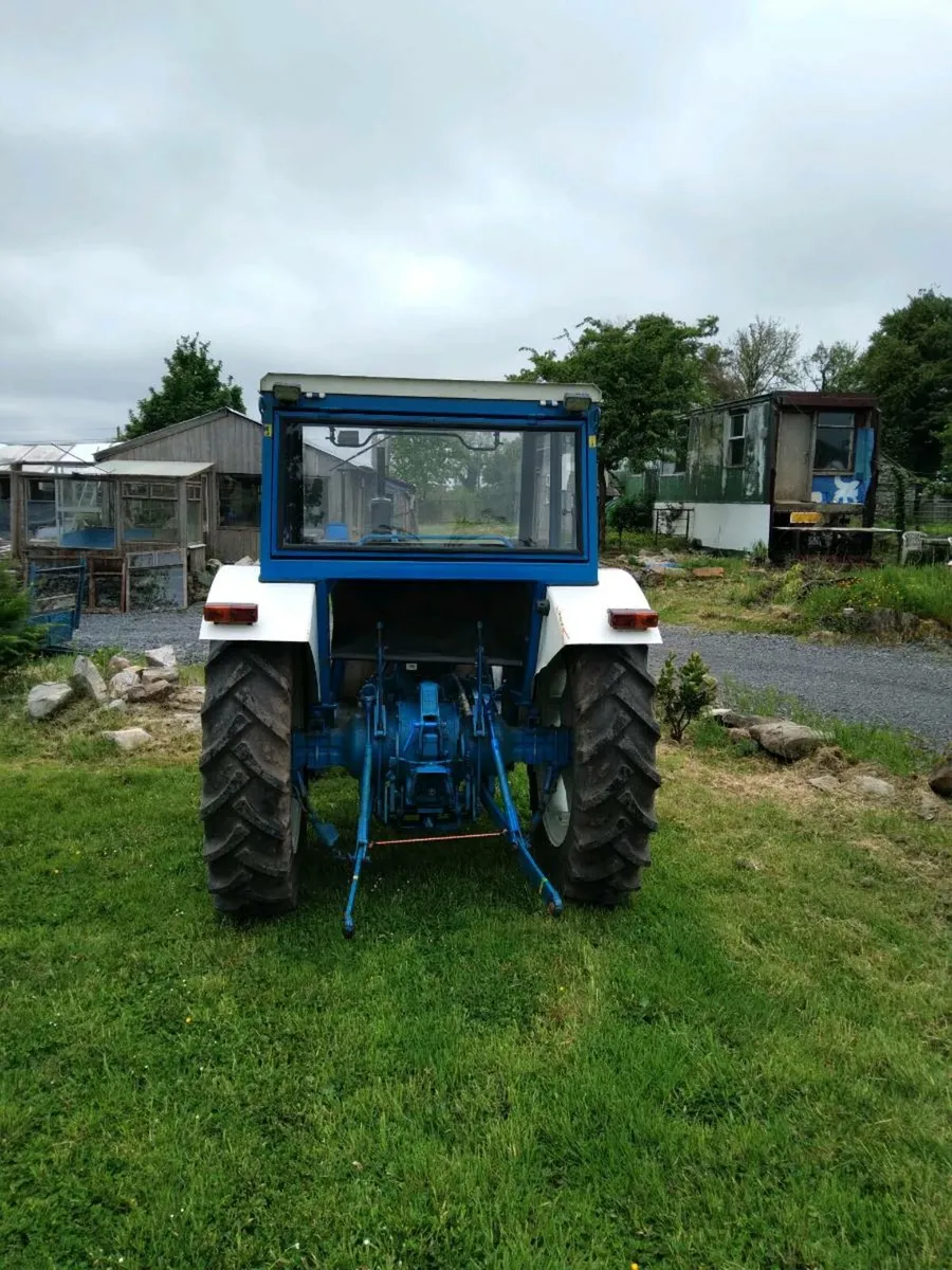 Vintage Ford 4000 - Image 4